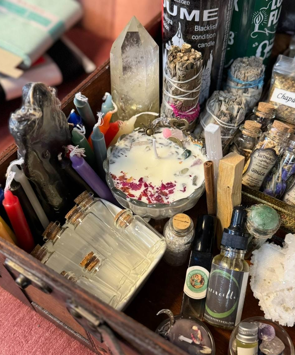 MYSTERY WITCHY BOX